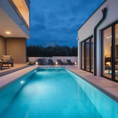 Eia Villa