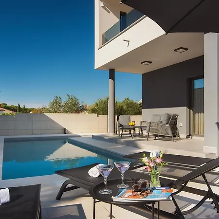 Villa Eia