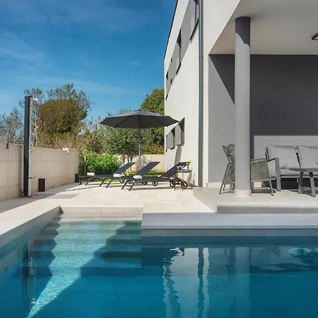Eia Villa